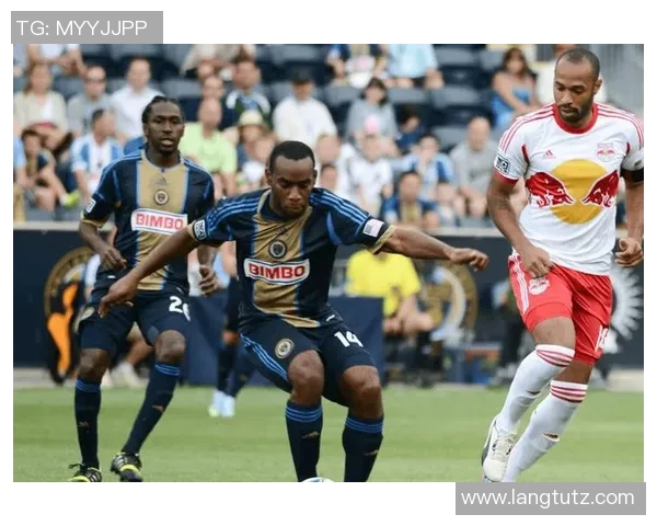 纽约城与费城激战正酣比分揭晓精彩瞬间回顾