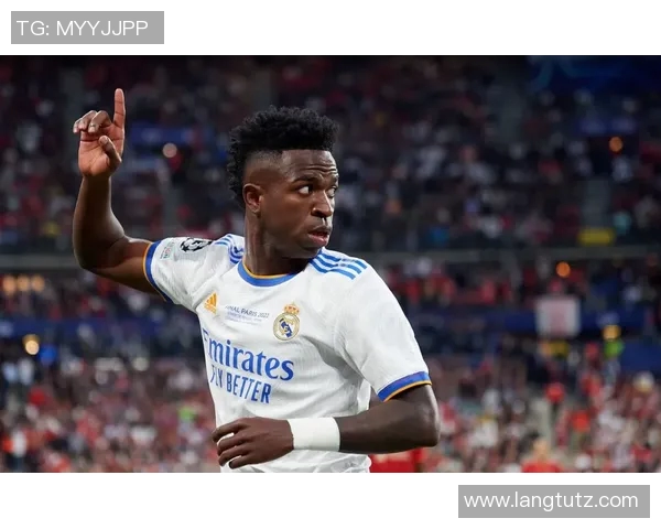 维尼修斯：从天才少年到足球巨星的辉煌蜕变之路